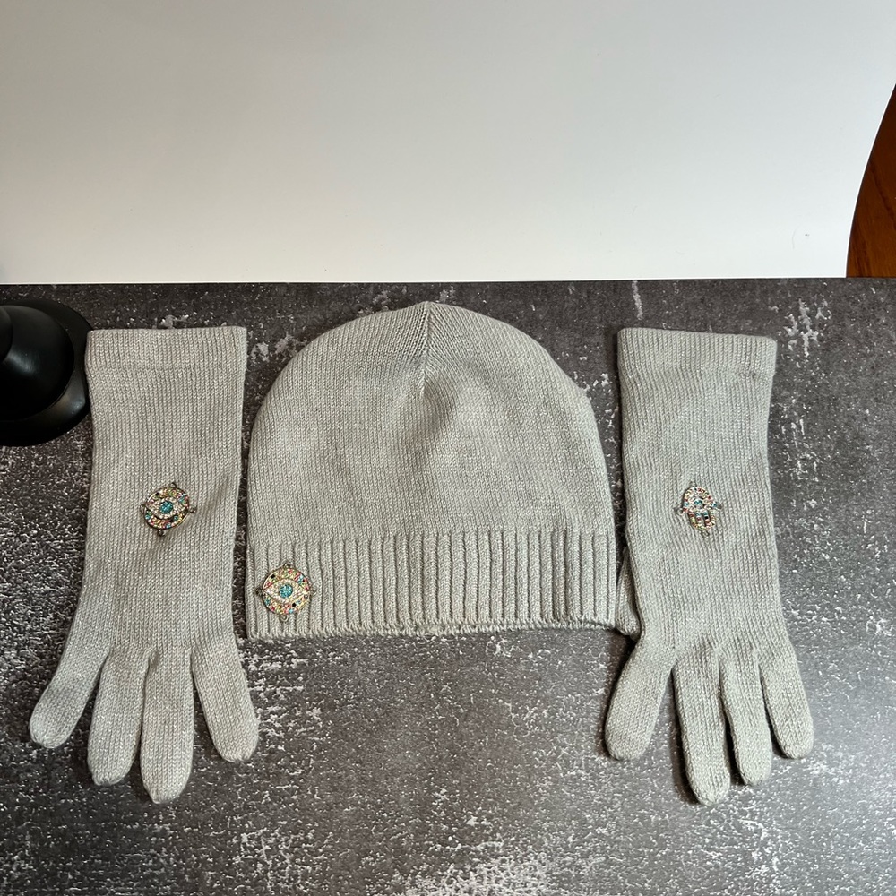Carol Brodie Evil Eye‎ Hat and Gloves Set